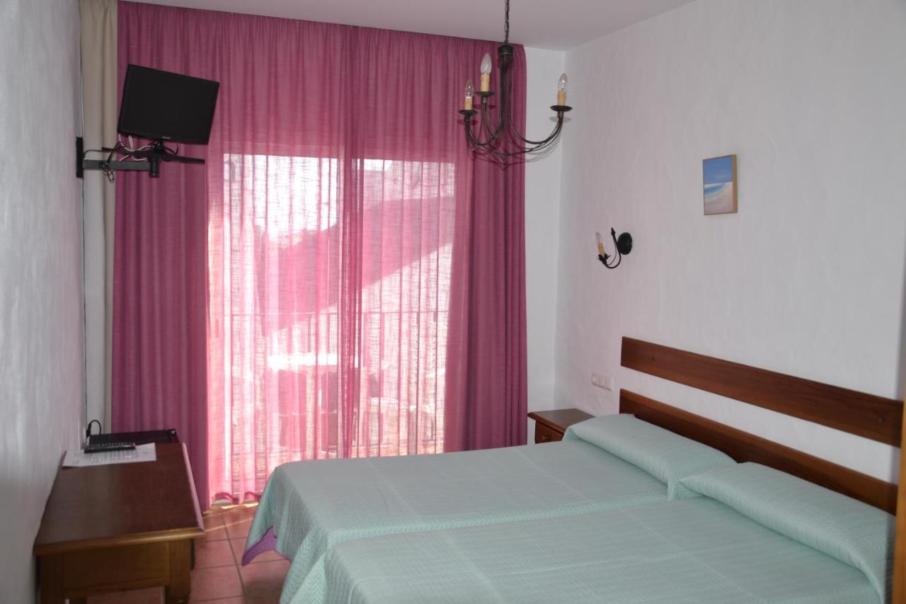 Hotel Oasis Atalaya Conil De La Frontera Luaran gambar