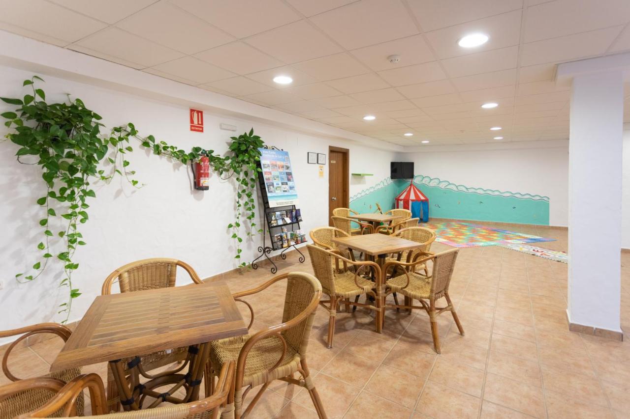 Hotel Oasis Atalaya Conil De La Frontera Luaran gambar