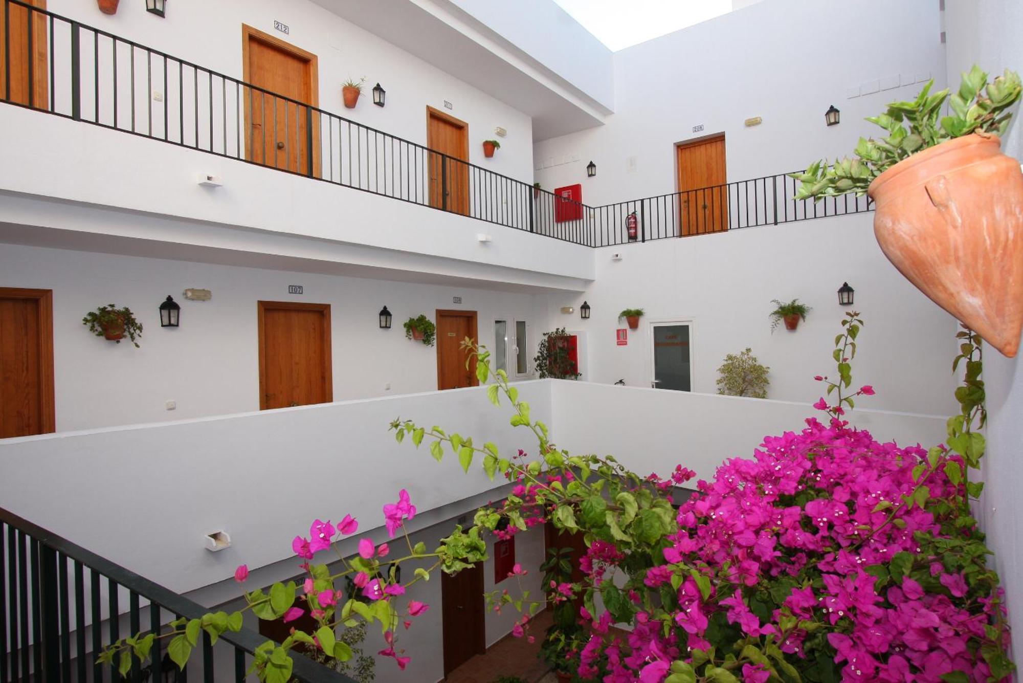 Hotel Oasis Atalaya Conil De La Frontera Luaran gambar